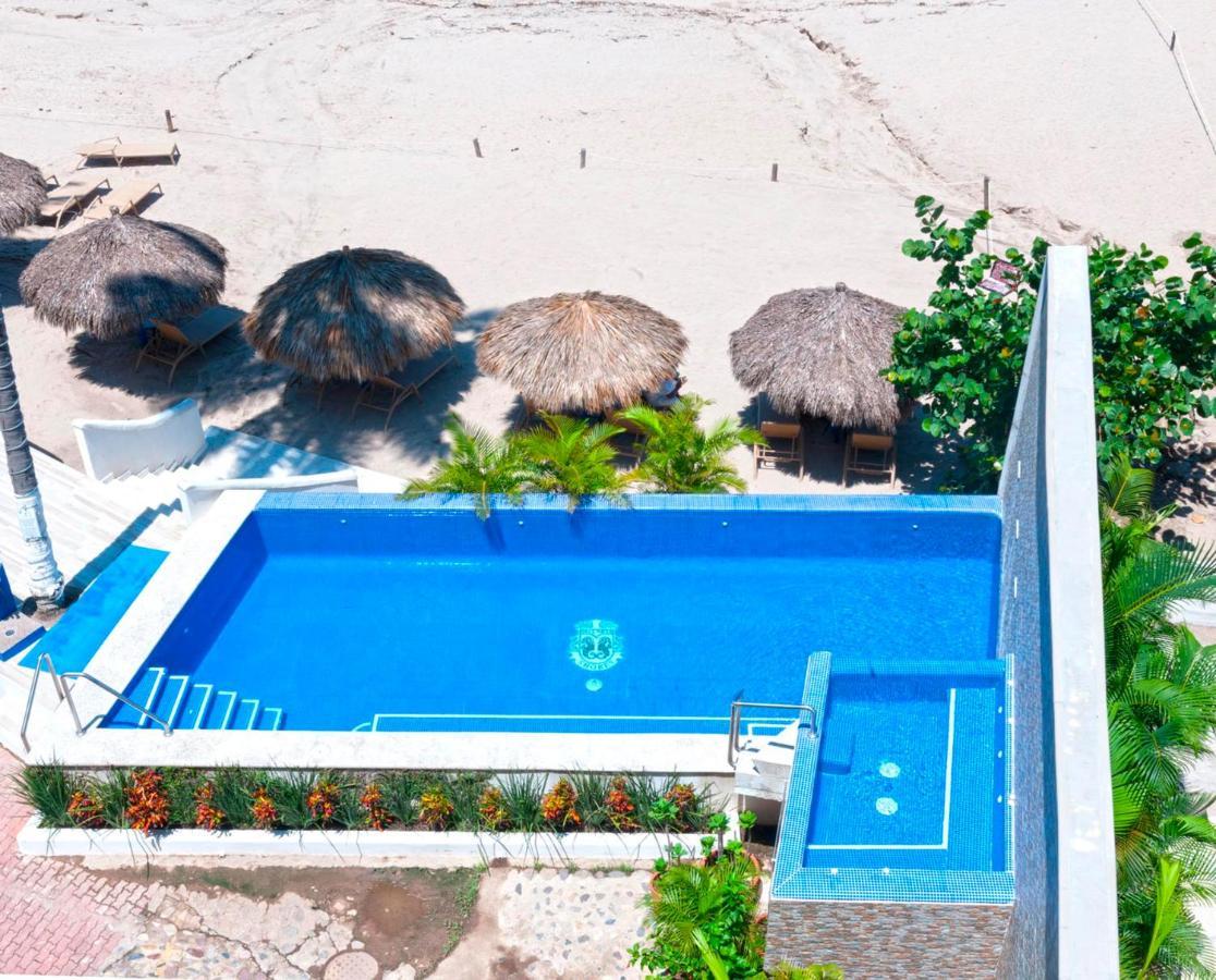 Vallarta Shores Beach Hotel プエルトバラータ エクステリア 写真