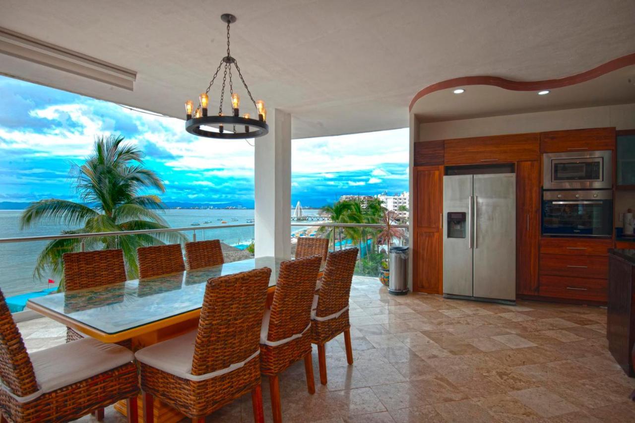 Vallarta Shores Beach Hotel プエルトバラータ エクステリア 写真