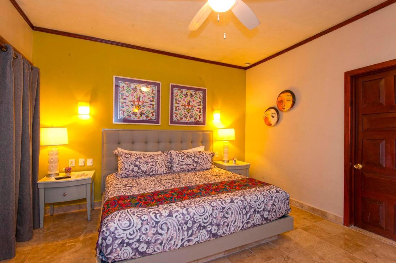 Vallarta Shores Beach Hotel プエルトバラータ エクステリア 写真