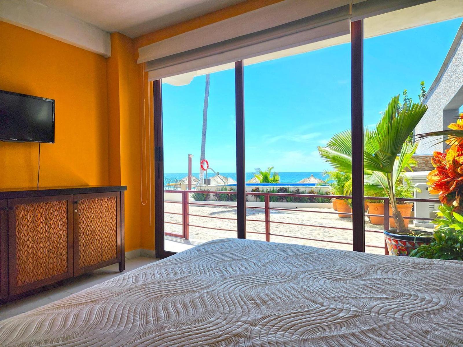 Vallarta Shores Beach Hotel プエルトバラータ エクステリア 写真