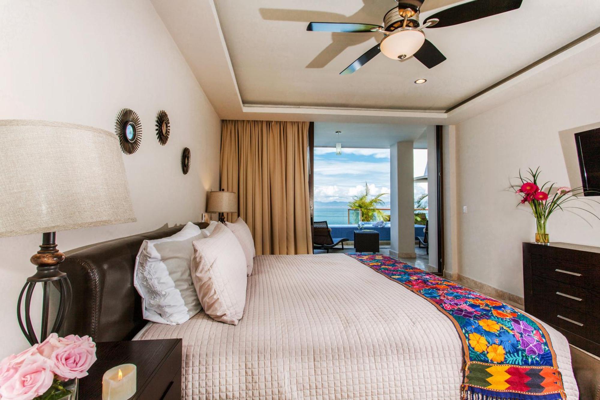Vallarta Shores Beach Hotel プエルトバラータ 部屋 写真