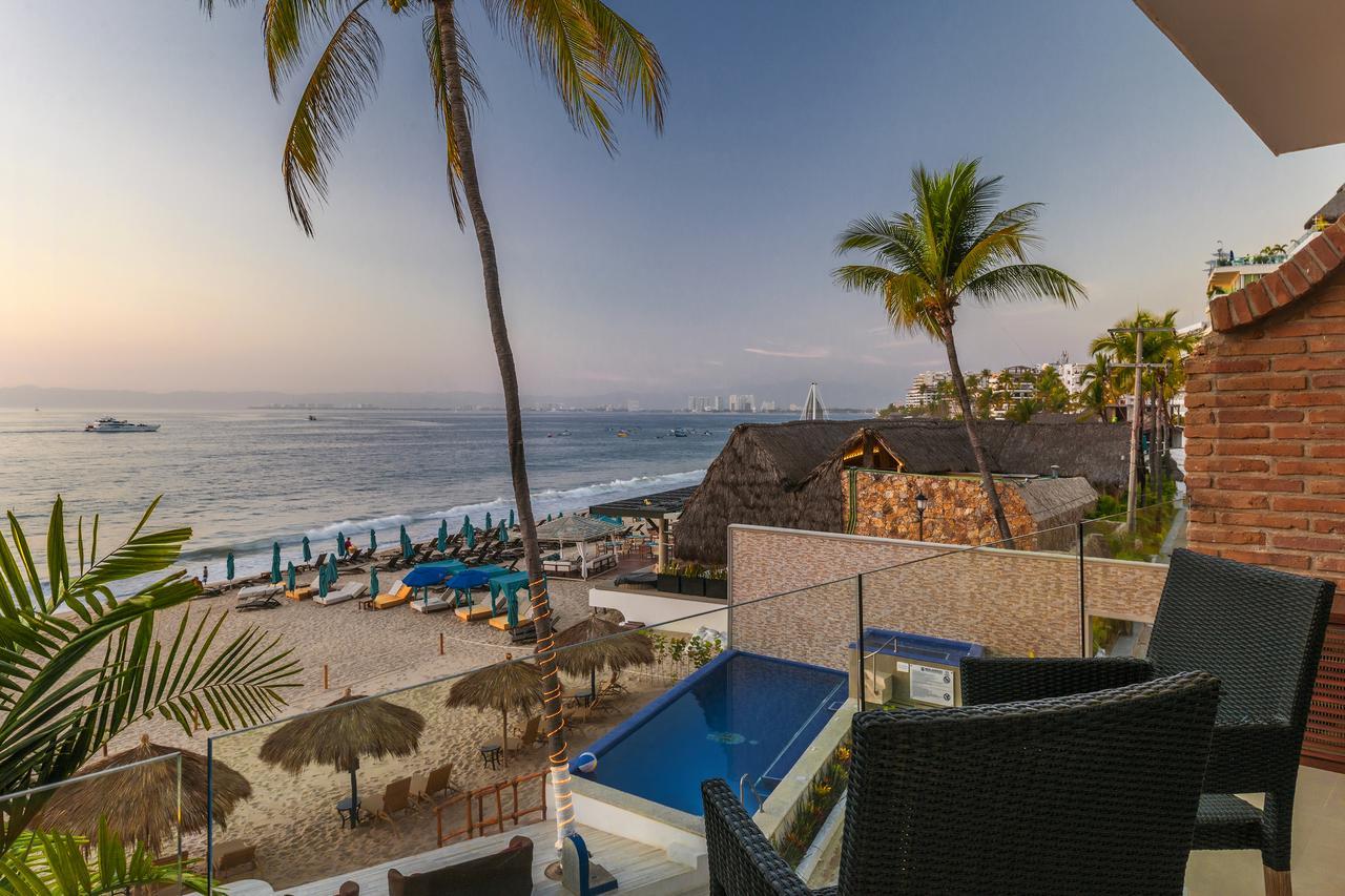 Vallarta Shores Beach Hotel プエルトバラータ エクステリア 写真