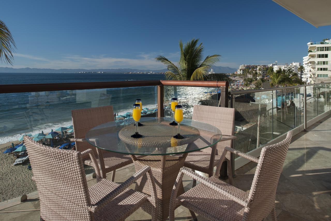 Vallarta Shores Beach Hotel プエルトバラータ エクステリア 写真