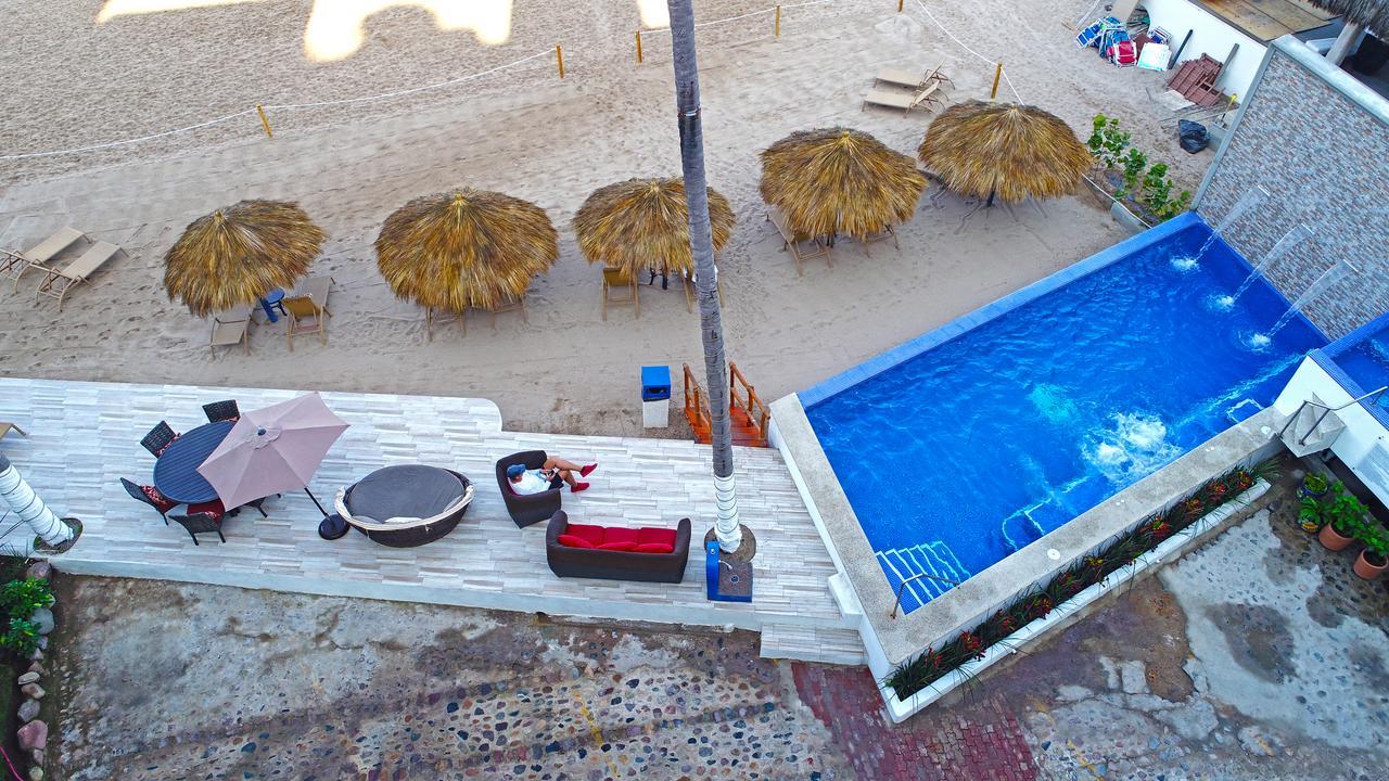 Vallarta Shores Beach Hotel プエルトバラータ エクステリア 写真