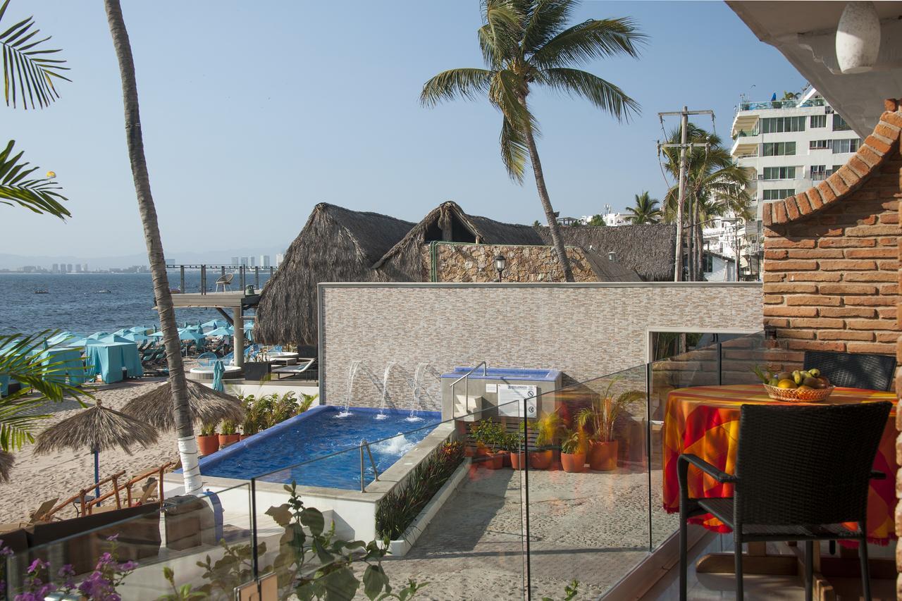 Vallarta Shores Beach Hotel プエルトバラータ エクステリア 写真
